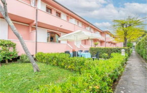 Beautiful home in Massa with WiFi and 3 Bedrooms